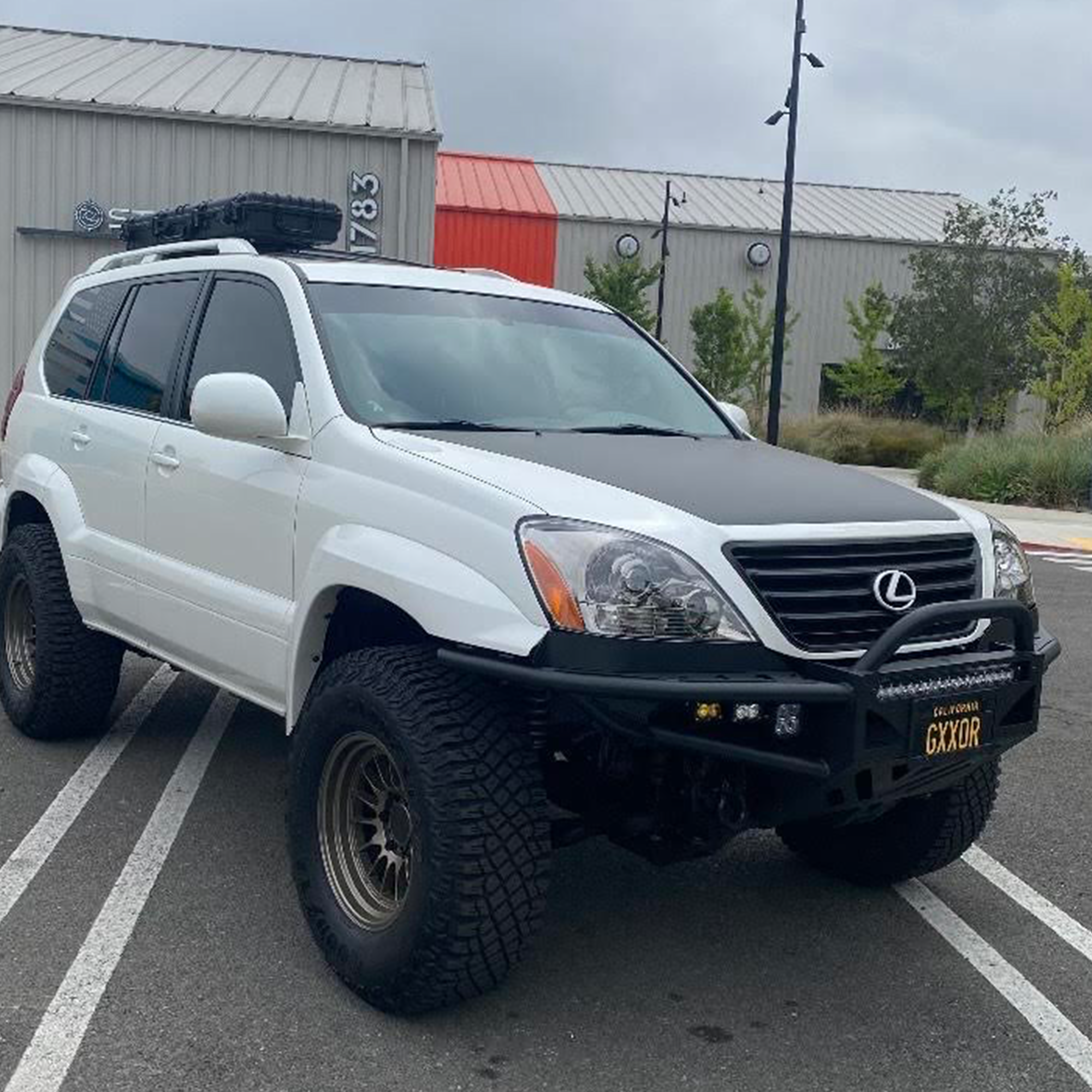 Lexus GX470 Hybrid Front Bumper