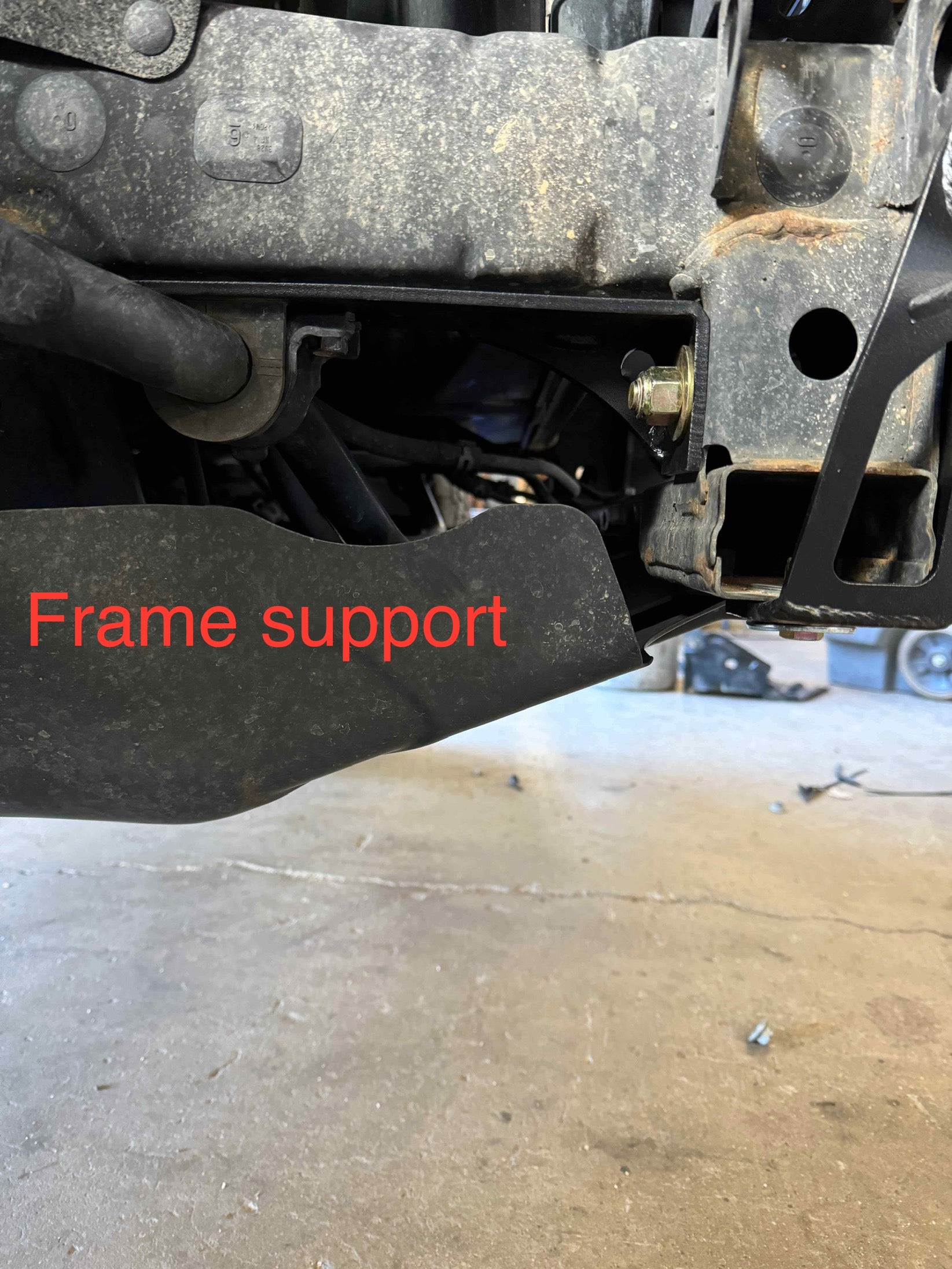Frame support bracket